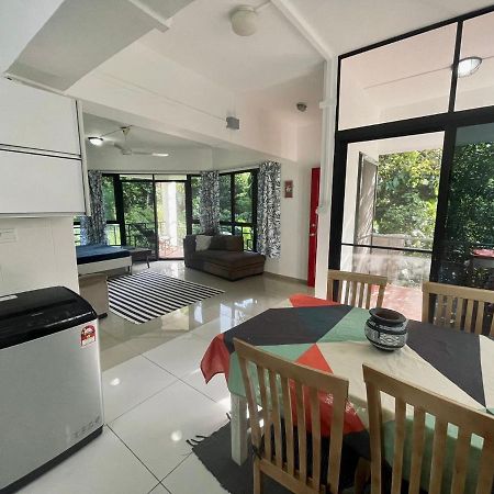 Kk Jungle Hideaway Lovely Apartment 5 Mins Walk To Town Kota Kinabalu Exteriör bild
